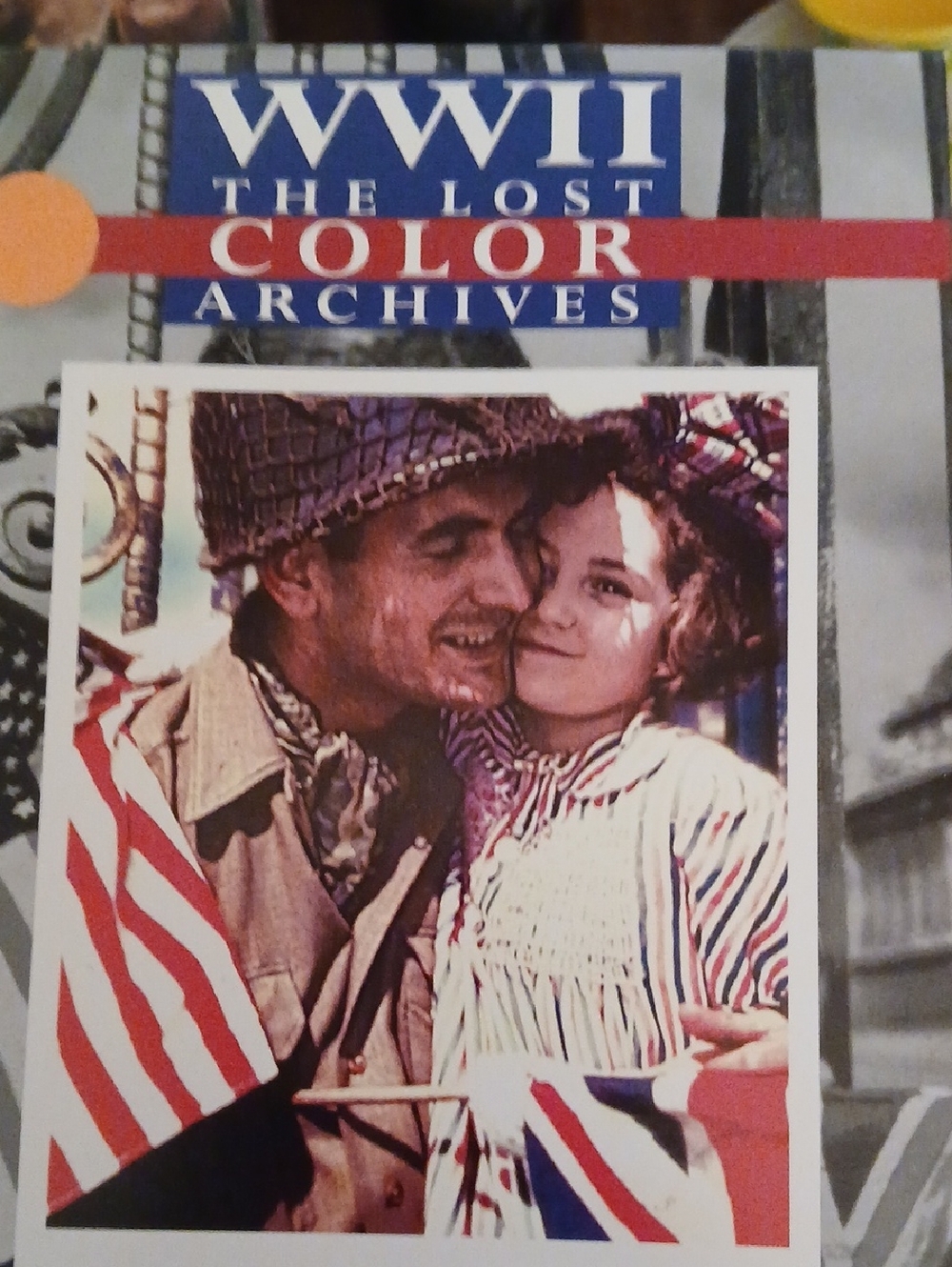 DVD. WWII The Lost Color Archives Vintage - Patriotic Red, Blue, White